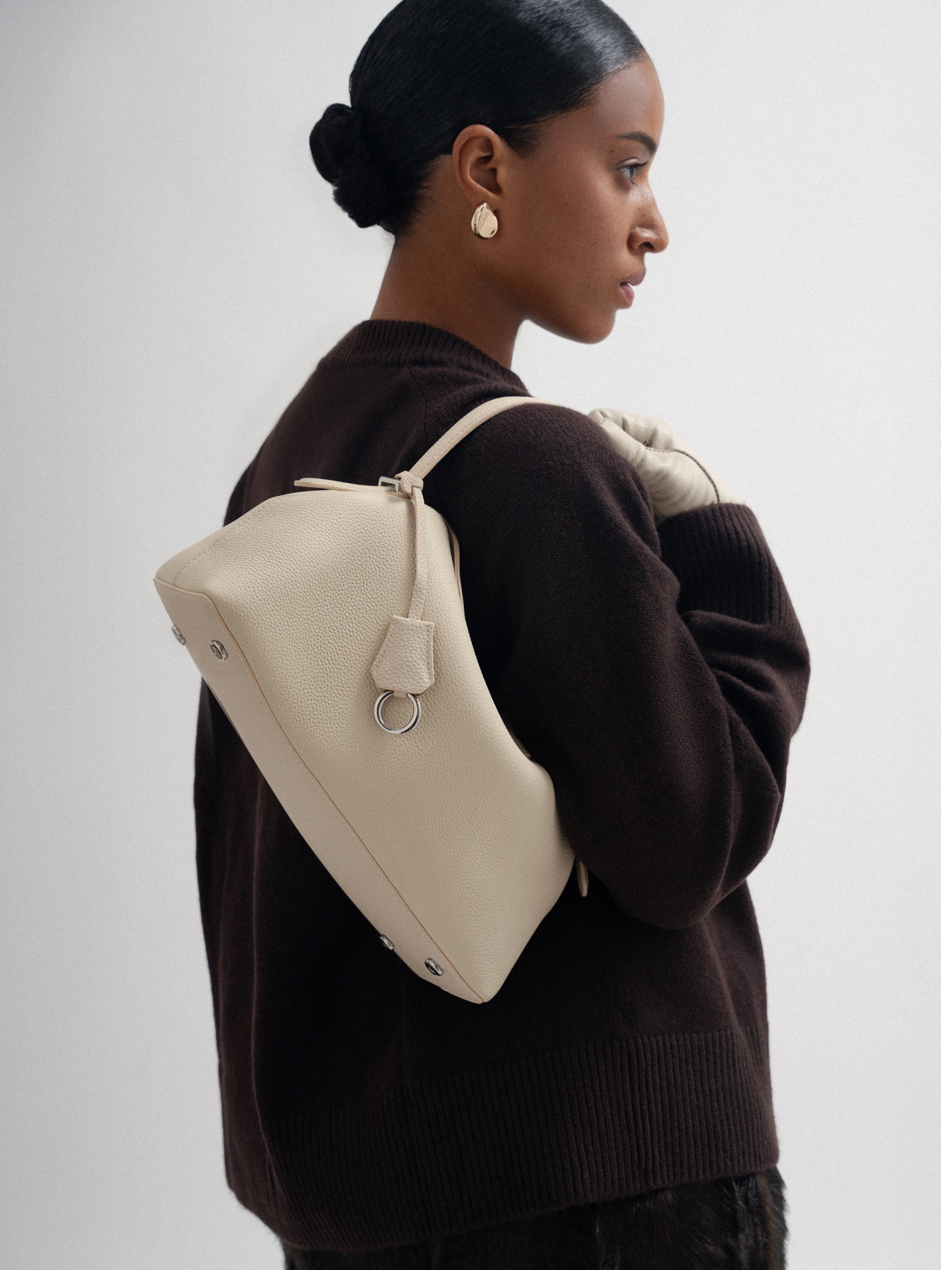 SHOULDER BAGS